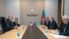 Pərviz Şahbazov və Hüqo Qevara (Mənbə: ABŞ səfirliyi)