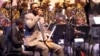 Emmanuel Macron na mindule ya Fally Ipupa na basusu