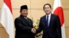 Ông Prabowo Subianto (trái) trong cuộc gặp với Thủ tướng Nhật Kishida.