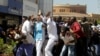 Moïse Katumbi na balandi ba ye ntango bayi pulusu ba babwakeli bango molinga mwa pilipili na Lubumbashi, Haut-Katanga, 13 sanza ya mitano 2016.
