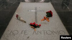 FILE - The tomb of Jose Antonio Primo de Rivera, founder of Spanish fascist party Falange, at the Valley of Cuelgamuros near Madrid, Nov. 18, 2022. On Monday, forensic scientists will begin the exhumation of 128 victims of the Spanish Civil War from the burial complex.