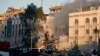 Một tòa nhà đổ sập bên trong khu phức hợp Đại sứ quán Iran ở thủ đô Damascus của Syria, 1/4/2024.