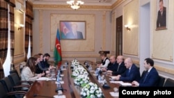 Dövlət Departamentinin Beynəlxalq Dini Azadlıq Ofisinin nümayəndələri Dini Qurumlarla İş üzrə Dövlət Komitəsində (Rəsmi foto)