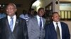Après trois jours de garde à vue, Crépin Mboli Goumba (centre) comparaissait devant une chambre du tribunal de grande instance de Bangui.