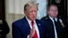 Donald Trump berbicara setelah tiba di Pengadilan Tinggi New York, pada 7 Desember 2023. (Foto: AP/Eduardo Munoz Alvarez)