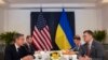U.S. Secretary of State Antony Blinken, left, meets with Ukraine's Foreign Minister Dmytro Kuleba, right, on the sidelines of ASEAN summit held in Phnom Penh, Cambodia, Nov. 12, 2022 г. 
