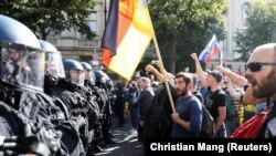 Manifestação contra medidas de prevenção do coronavírus em Berlim, Alemanha. 29 agosto, 2020