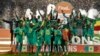 Ba Lions ya Teranga ya Sénégal batomboli nkeni mpe maboko nsima na kolonga CHAN 2022 na kopolisaka Algérie na ba tirs au but na stade Nelson Mandela, Alger, 4 sanza ya mibale 2023.