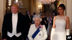 Перший день державного візиту президента Дональда Трампа у Великій Британії закінчився бенкетом у королівському Букінгемському палаці