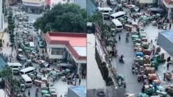တရုတ်-မြန်မာ ကျယ်ခေါင်နယ်စပ်မှာ မြန်မာဘက်ပို့မဲ့ ပစ္စည်းတွေကို တရုတ်အကောက်ခွန်ဝန်ထမ်းတွေ ရှာဖွေနေစဉ် (အောက်တိုဘာ ၂၃၊ ၂၀၂၄)
