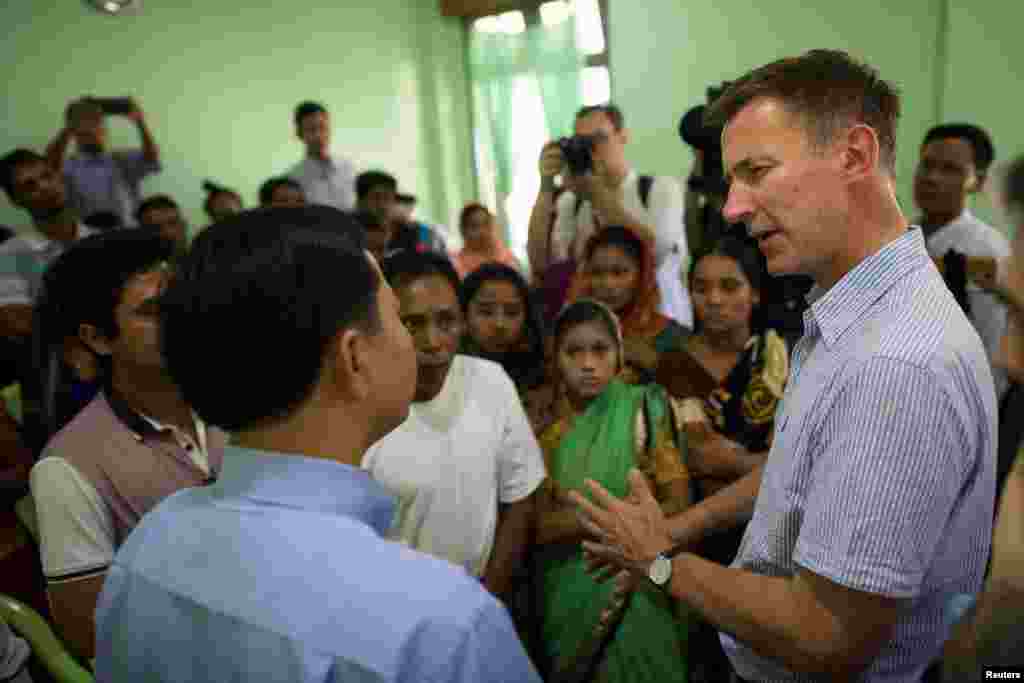  ဗြိတိန်နိုင်ငံခြားရေးဝန်ကြီး Jeremy Hunt ရခိုင်ပြည်နယ်သွားရောက်လေ့လာ