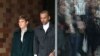 El futbolista brasileño Dani Alves sale de la prisión Brians 2 junto con su abogada Ines Guardiola, mientras apela su condena por violación, el 25 de marzo de 2024 