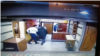 Azərbaycanın İrandakı səfirliyinə hücum zamanı təhlükəsizlik kamerasında qeydə alınan görüntü. Video sosial şəbəkələrdə yayılıb.