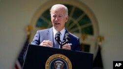Presiden AS Joe Biden berbicara dalam sebuah acara di Gedung Putih, 27 September 2022. Joe Biden dijadwalkan menyampaikan pidato kepada para pemimpin Kepulauan Pasifik di Departemen Luar Negeri pada Kamis (29/9). (Foto: AP)
