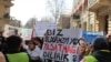 Bakıda 8 Marş feministlər aksiyası (Arxiv foto. Mənbə: VOA)
