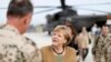 Başbakan Angela Merkel Afganistan'daki Alman askerlerini ziyaret ederken