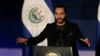 ARCHIVO - El presidente de El Salvador, Nayib Bukele, habla durante un acto oficial en Antiguo Cuscatlán en El Salvador, 15 de diciembre de 2021.