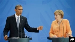 Başkan Obama ve Başbakan Merkel en son geçen yıl Berlin'de biraraya gelmişti
