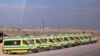 Ambulans tampak berjejer saat kunjungan Perdana Menteri Mesir Mostafa Madbouly ke perbatasan Rafah antara Mesir dan Jalur Gaza, di tengah konflik Israel dan Hamas, di Rafah, Mesir, 31 Oktober 2023. (Foto: REUTERS/Mohamed Abd El Ghany)