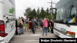 Мігранти прибувають до Австрії 