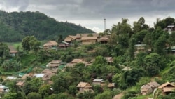 ထိုင်းမြန်မာနယ်စပ် နို့ဖိုးဒုက္ခသည်စခန်း
